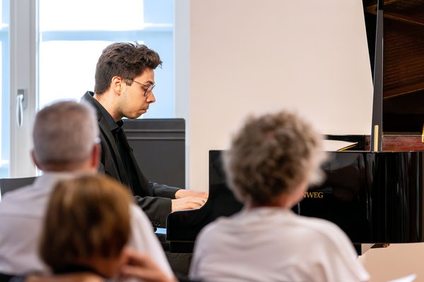 Pianist am Flügel