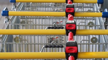 Einkaufswagen in Reihung Klick öffnet die Seite: Unterausschuss "Verbraucherschutz"