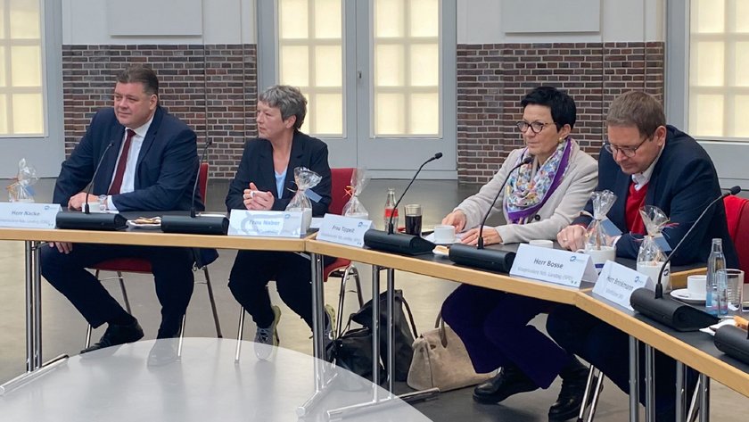 Mitglieder des Präsidiums zu Besuch in Delmenhorst.