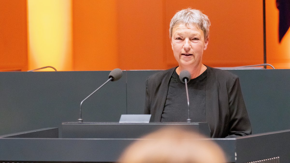 Eindrücke vom Poetry Slam 2023 im Niedersächsischen Landtag.