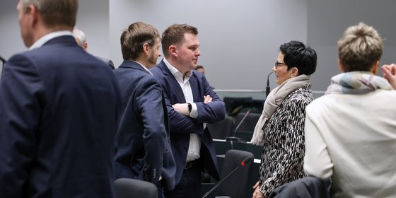 Klick öffnet die Seite "Ausschüsse".