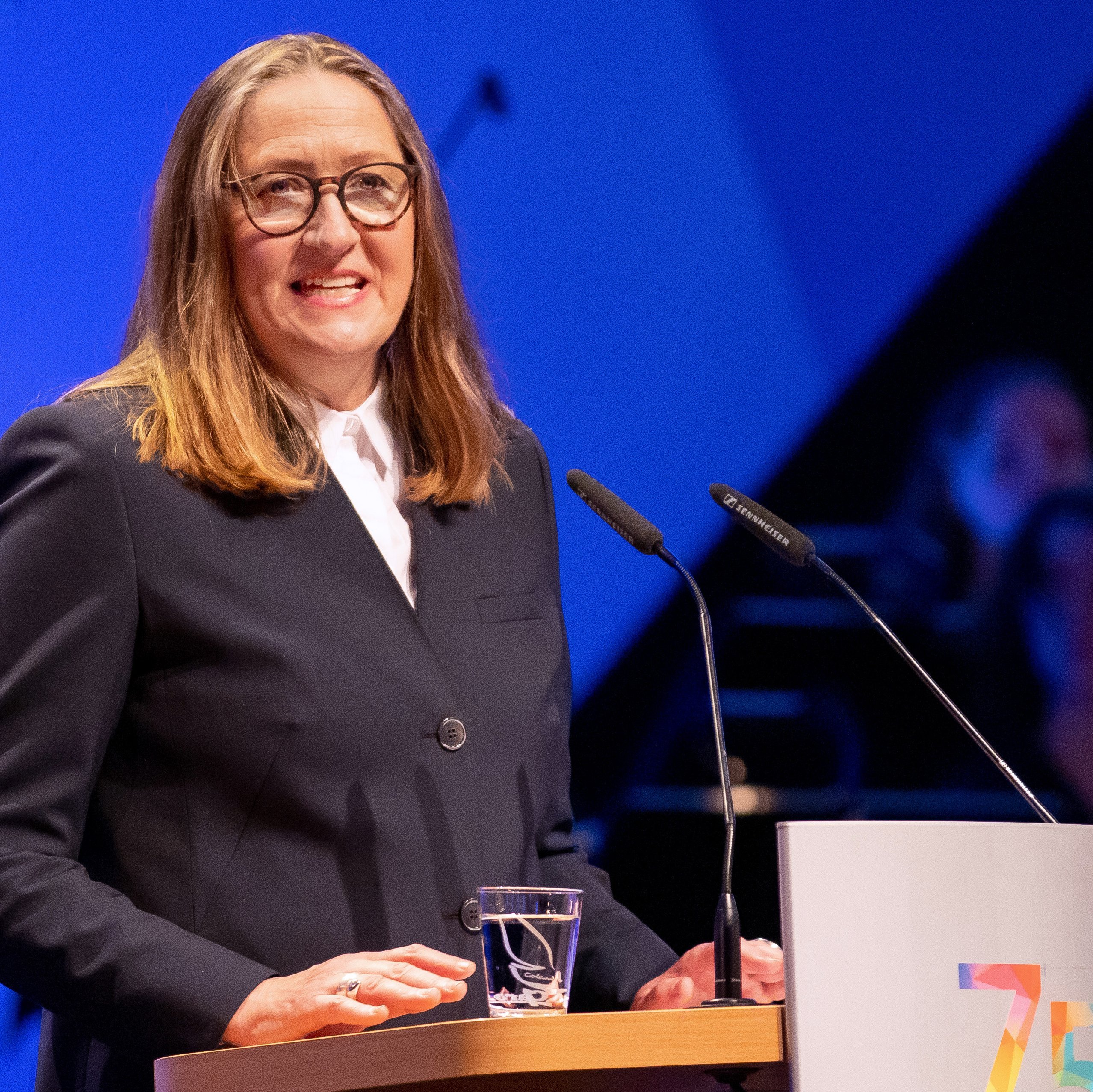 Landtagspräsidentin Dr. Gabriele Andretta während Ihrer Rede beim Festakt zum Landesjubiläum 75 Jahre Niedersachsen.