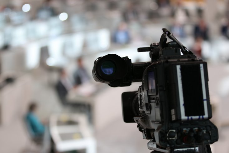 Kamera auf der Pressetribüne