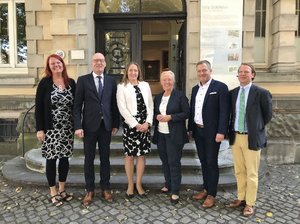 Bild: © Waske Patricia Mersinger, Wolfgang Beckermann, Dr. Gabriele Andretta, Anette Meyer zu Strohen MdL, Dr. Guido Pott MdL und Dr. Frederik Rasch