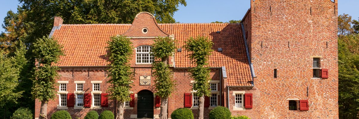 Steinhaus Bunderhee, , turmartiger Backsteinbau aus dem 14. Jahrhundert 