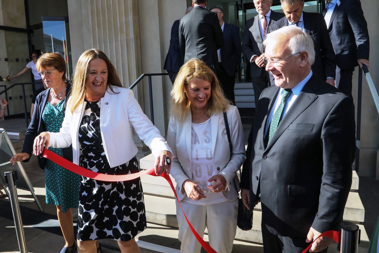 Image: © Focke Strangmann A nice tradition: the presidium launches the open day in the State Parliament together.