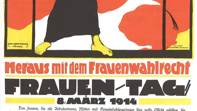 Ein historisches Plakat zum Internationalen Frauentag mit der Aufschrift: "Heraus mit dem Frauenwahlrecht."