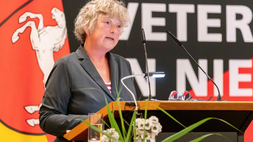 Landtagspräsidentin Naber bei ihrer Ansprache zum Veteranentag 20206