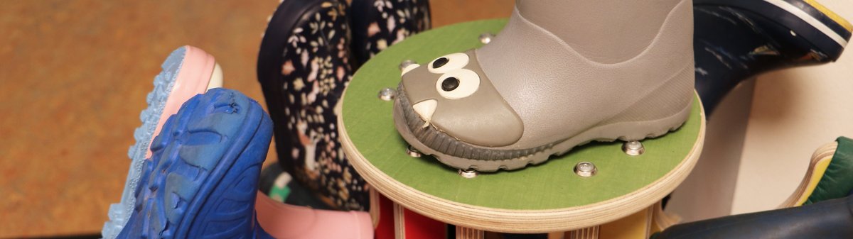 Bild: © Niedersächsischer Landtag Bunte Kindergummistiefel