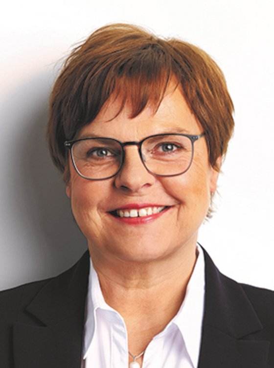 Dr. Silke Lesemann