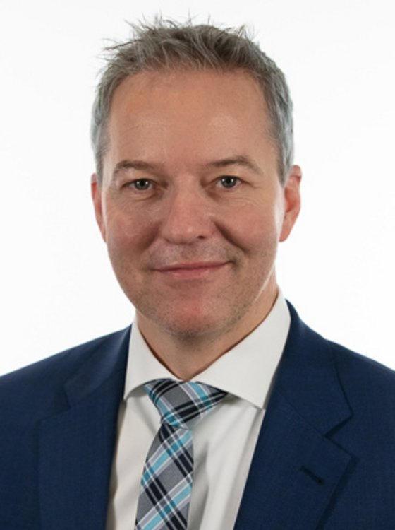 Dr. Marco Genthe