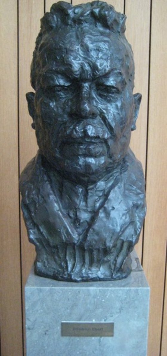 Büste Reichspräsident Friedrich Ebert