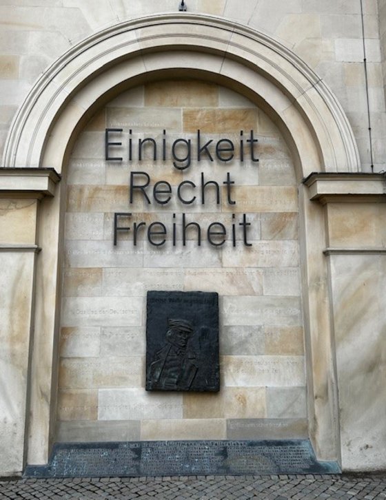 Hoffmann von Fallersleben
